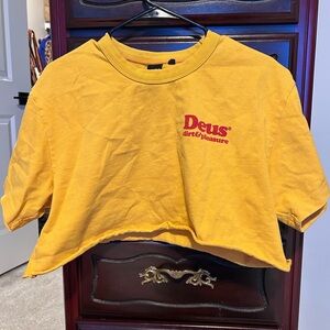 Deus Ex Machina Cut Off Lips Tee Butterscotch Yellow Size Large